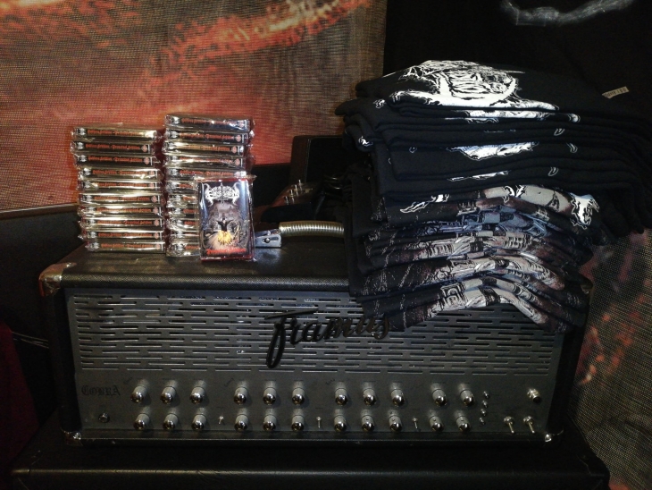 CASSETTES (PRO TAPES) Y POLERAS DE EP DEBUT &quot;PERPETUAL SEDITION&quot; 2020.